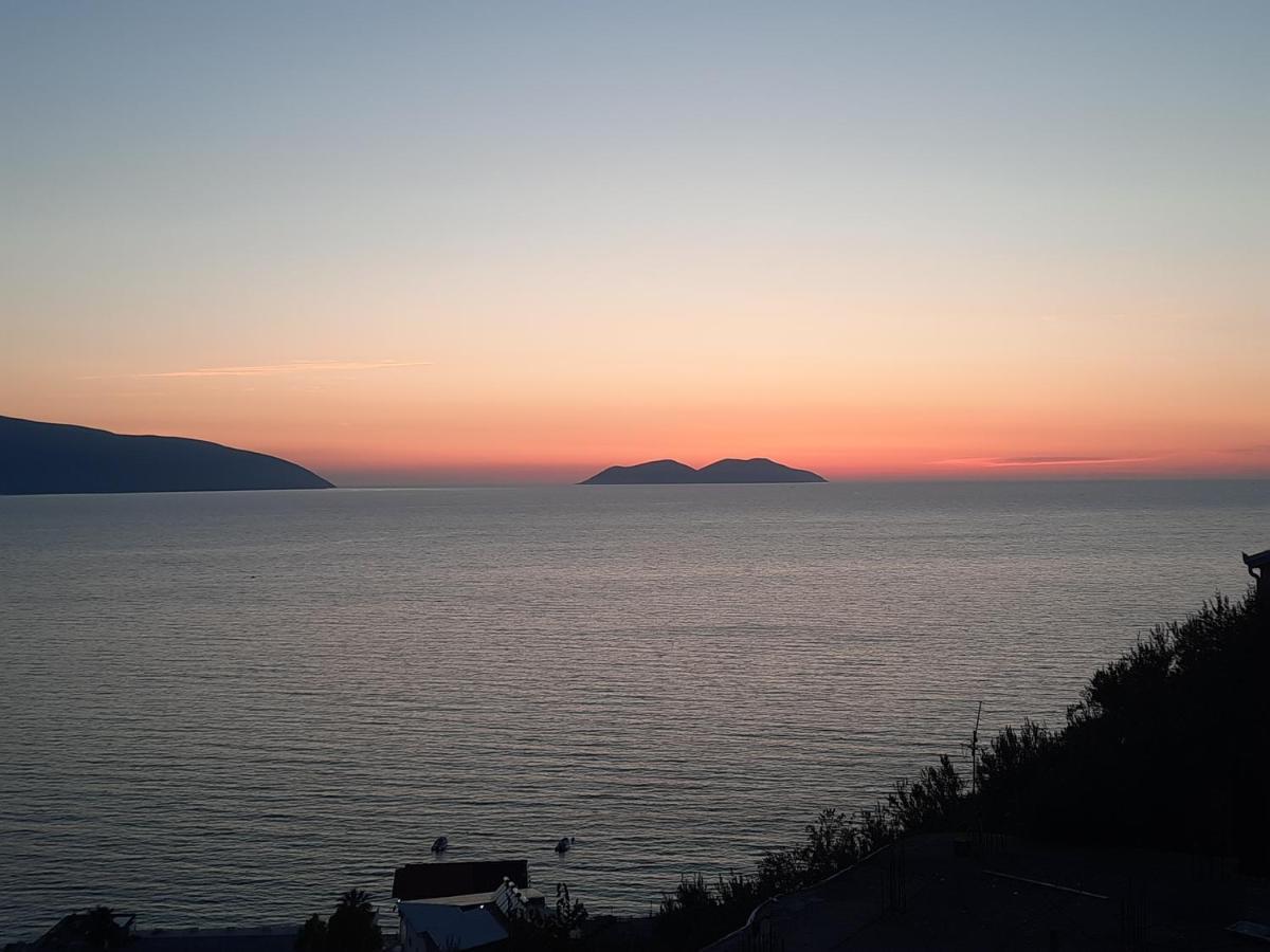 Vlorë Flower Hill מראה חיצוני תמונה