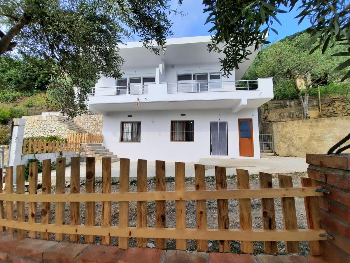 Vlorë Flower Hill מראה חיצוני תמונה